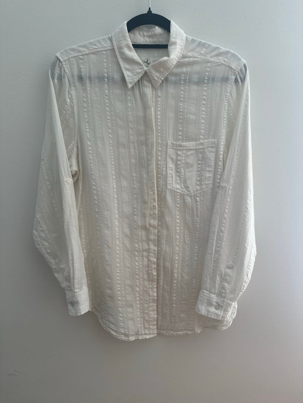 Carve Designs Textured Pinstripe Button Up Shirt Women Medium White Long Sleeve